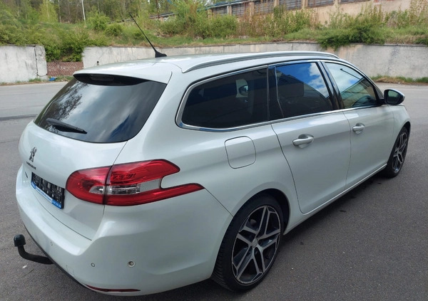 Peugeot 308 cena 43800 przebieg: 121000, rok produkcji 2017 z Góra małe 154